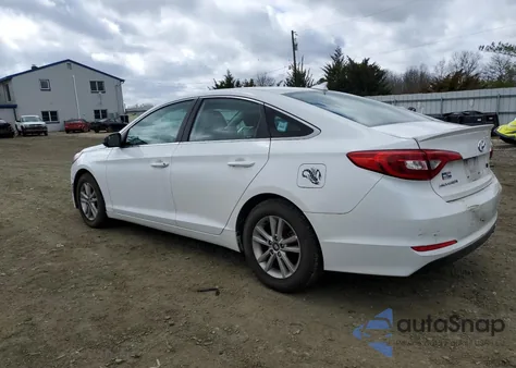 2017 Hyundai Sonata Se z USA, uszkodzony, nr VIN 5NPE24AFXHH571763